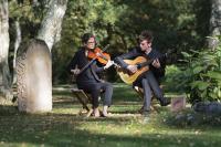 elicci-duo-violon-guitare-au-cimetiere.jpg