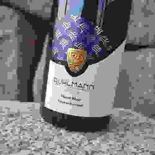 pinot-noir-barrique.jpg