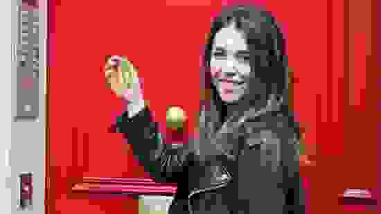utilisatrice-ayant-acces-au-logement.jpg