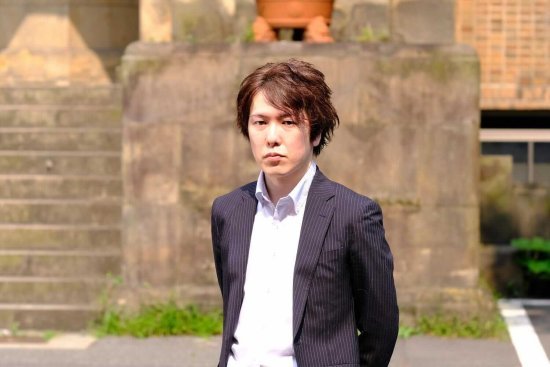 shohei-ohsawa-standing.jpg